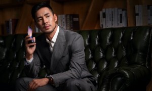 致敬razr V3，razr 5G经典重燃