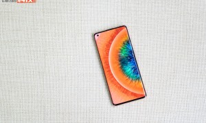 好评多多，OPPO Find X2 系列是你 2020 年换机好选择