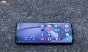 充电快、屏幕强，OPPO Ace2 打造领先游戏体验