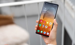 新的一年，OPPO Reno5 Pro+ 星钻工艺让你闪闪发光