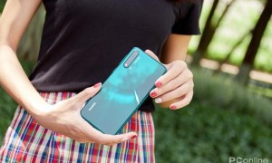 屏下摄像头成为2019年下半年手机大战的趋势?